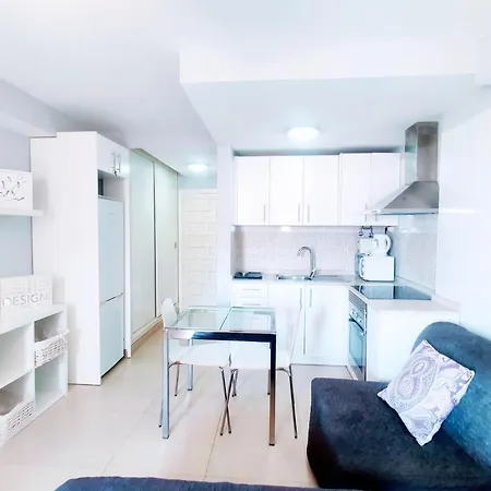 Estudio Summerland En Cristianos * أرونا